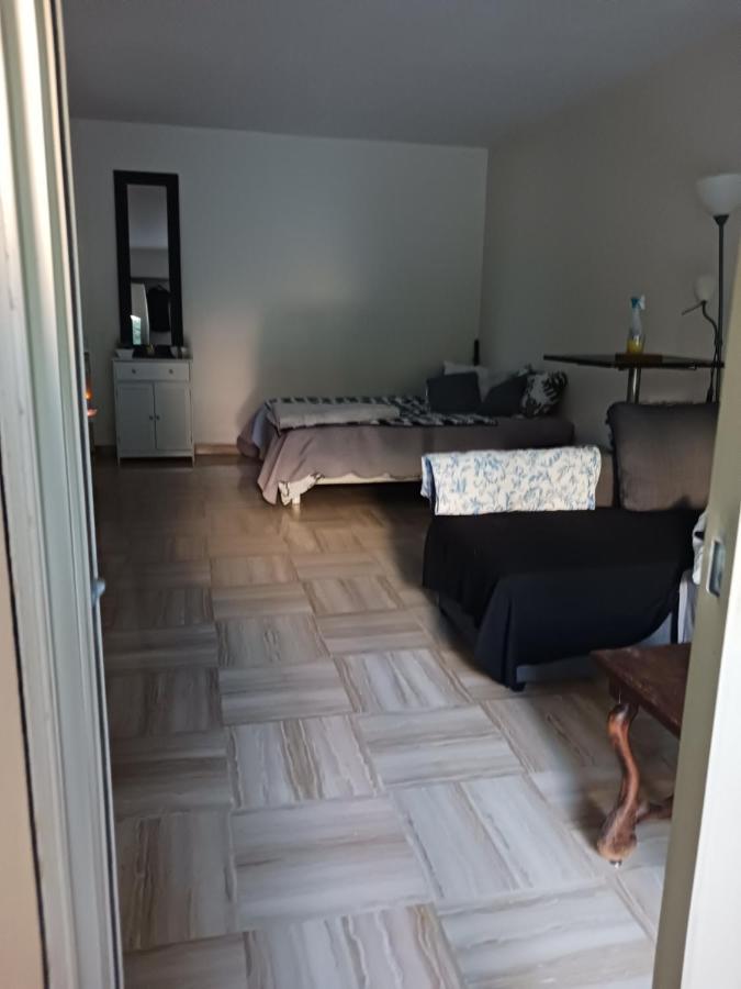 Rez-De-Jardin Grand Studio Lägenhet Cros-de-Cagnes Exteriör bild